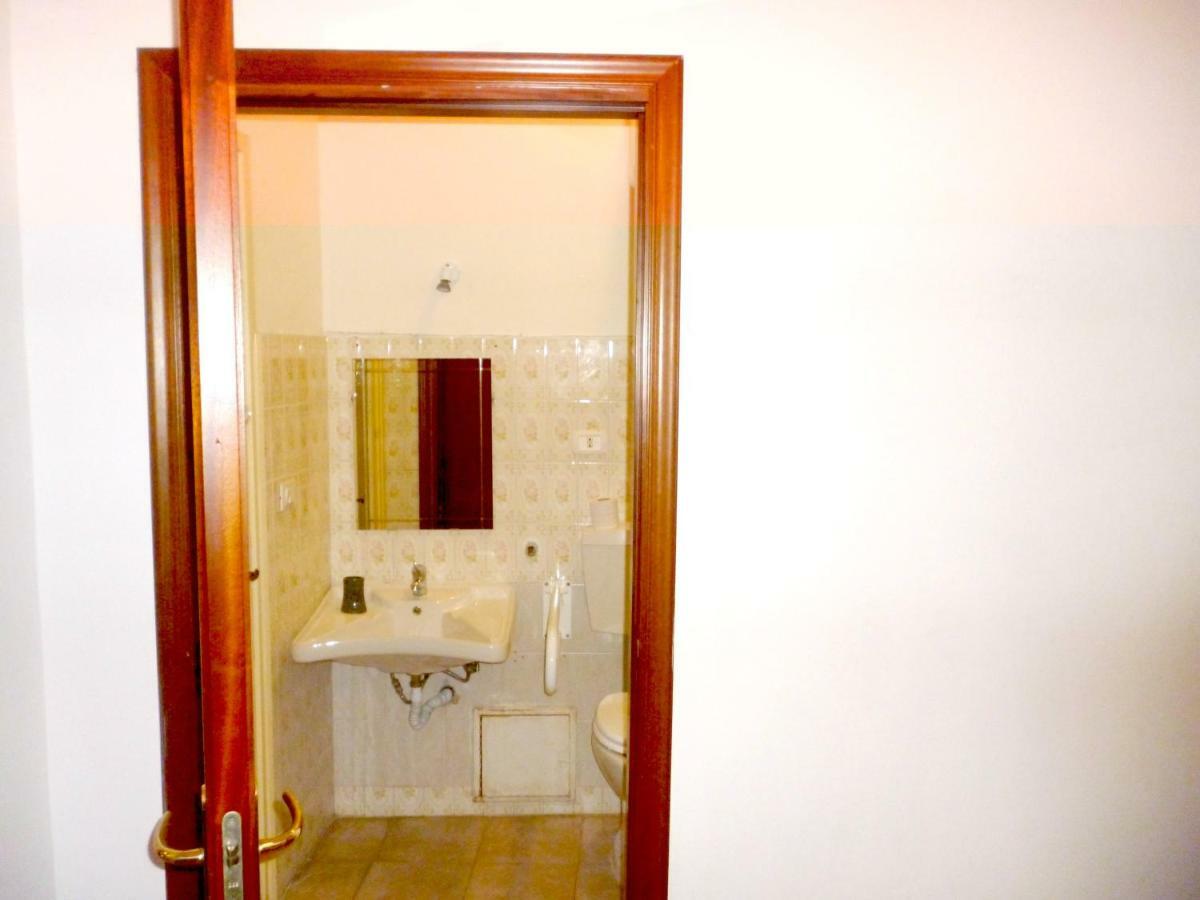 I Cinque Continenti Hotel Palermo Buitenkant foto